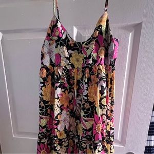 Forever 21 Maxi Floral dress. Very pretty perfect for springtime and summer!